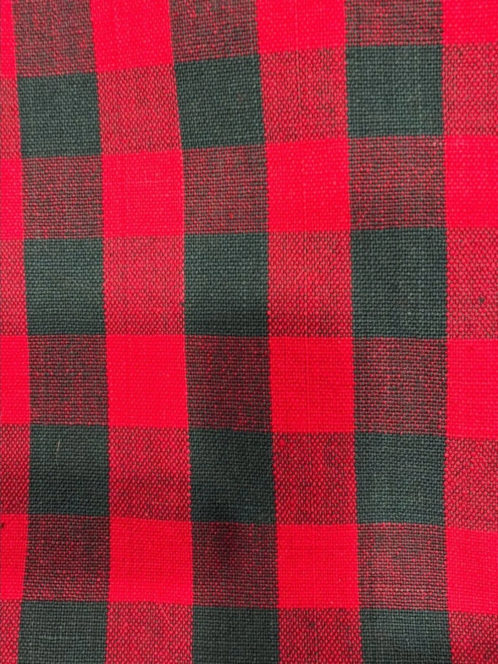 Woven Red and Green Plaid Tablecloth - Picture 2 of 2